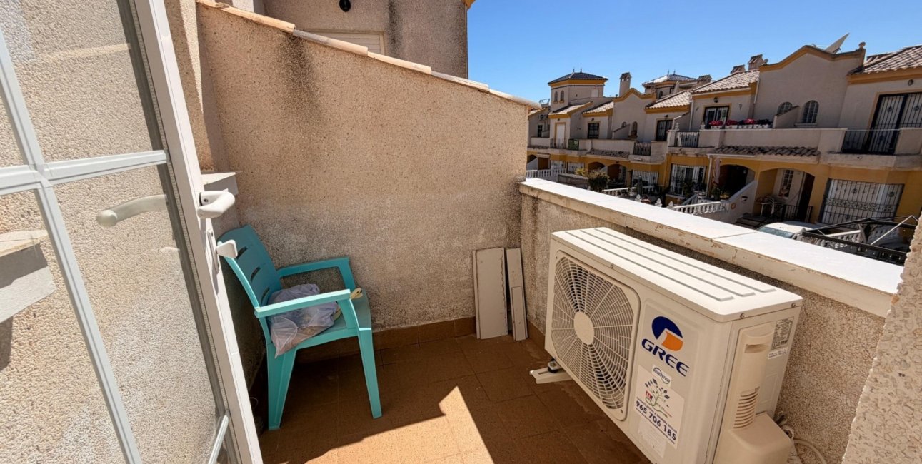 Resale - Townhouse -
Guardamar del Segura - El Raso