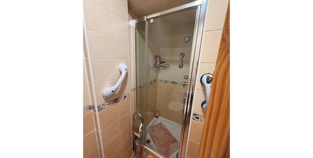 Resale - Townhouse -
Guardamar del Segura - El Raso
