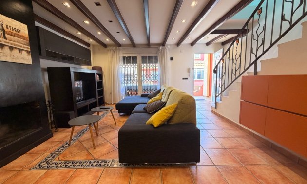 Resale - Townhouse -
Catral - Catral - Town