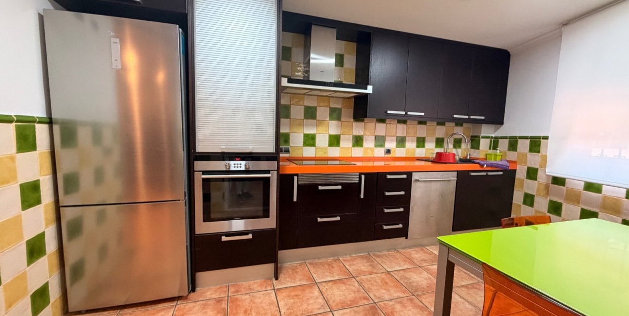 Resale - Townhouse -
Catral - Catral - Town