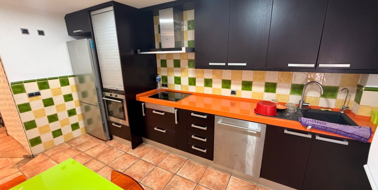 Resale - Townhouse -
Catral - Catral - Town