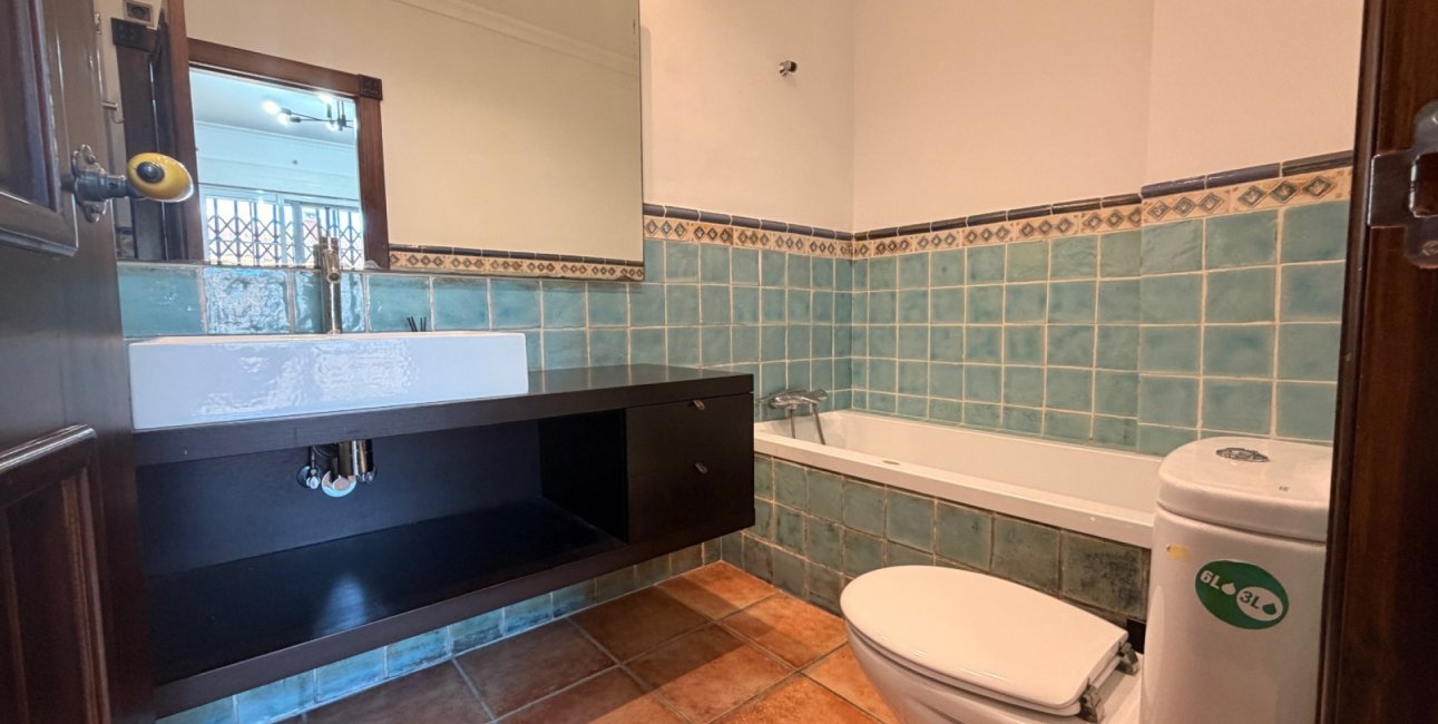 Resale - Townhouse -
Catral - Catral - Town