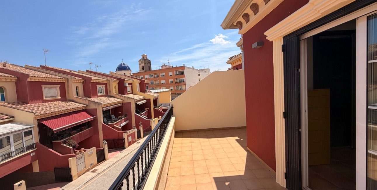 Resale - Townhouse -
Catral - Catral - Town