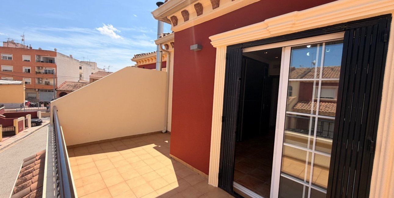 Resale - Townhouse -
Catral - Catral - Town