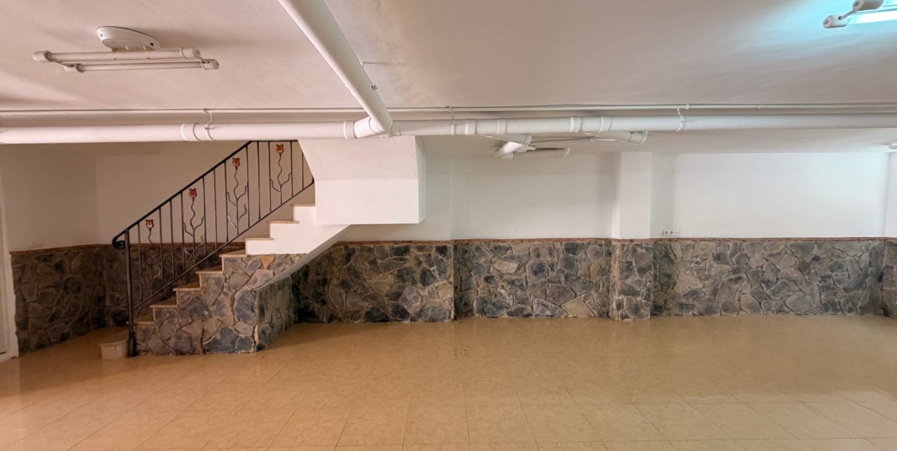 Resale - Townhouse -
Catral - Catral - Town