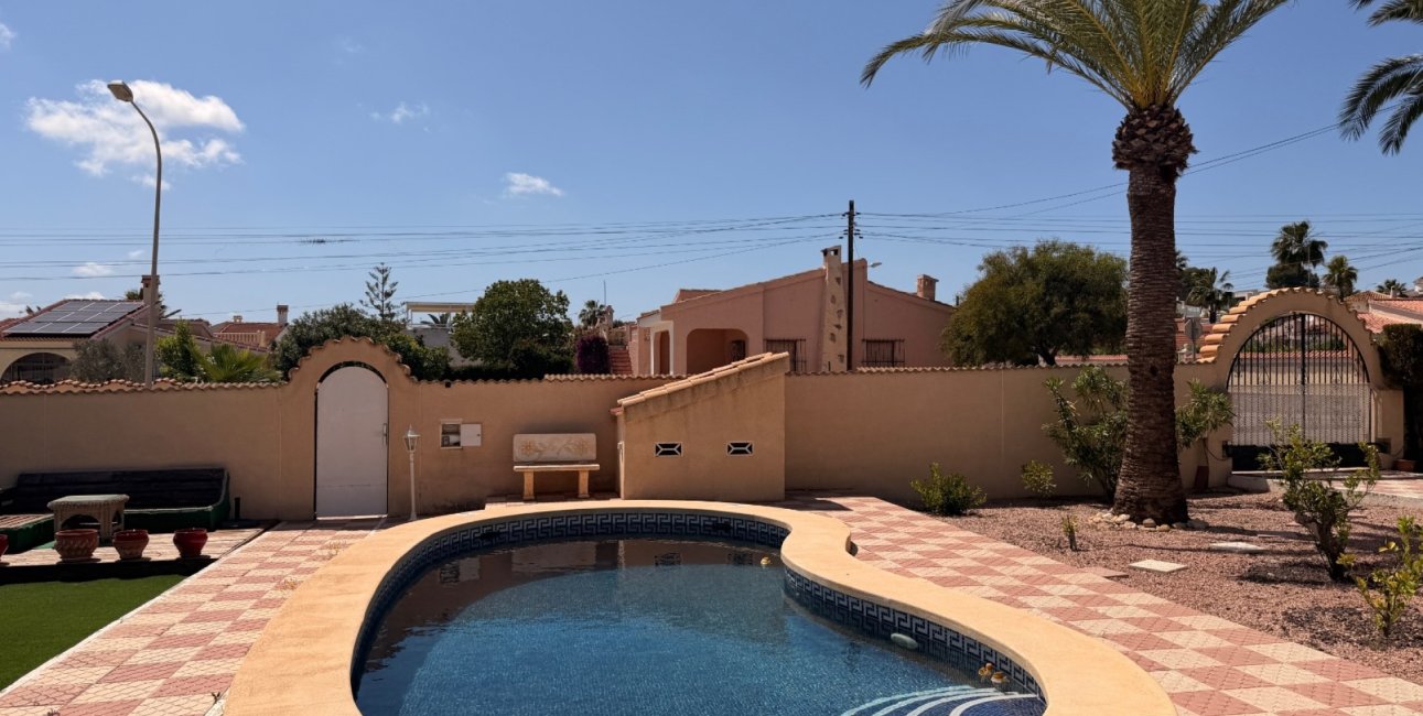 Resale - Villa -
Ciudad Quesada - Ciudad Quesada - Town