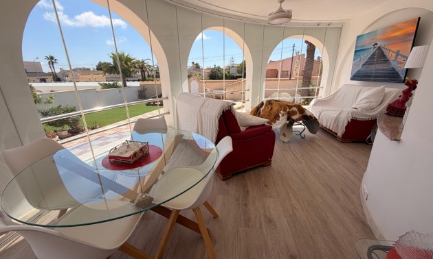 Resale - Villa -
Ciudad Quesada - Ciudad Quesada - Town