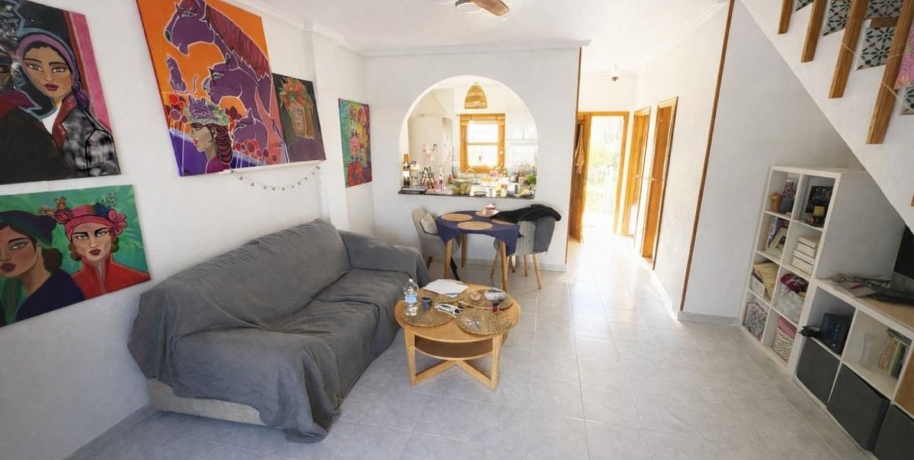 Resale - Townhouse -
Ciudad Quesada - Altos de Quesada