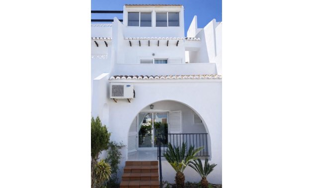 Resale - Townhouse -
Ciudad Quesada - Altos de Quesada