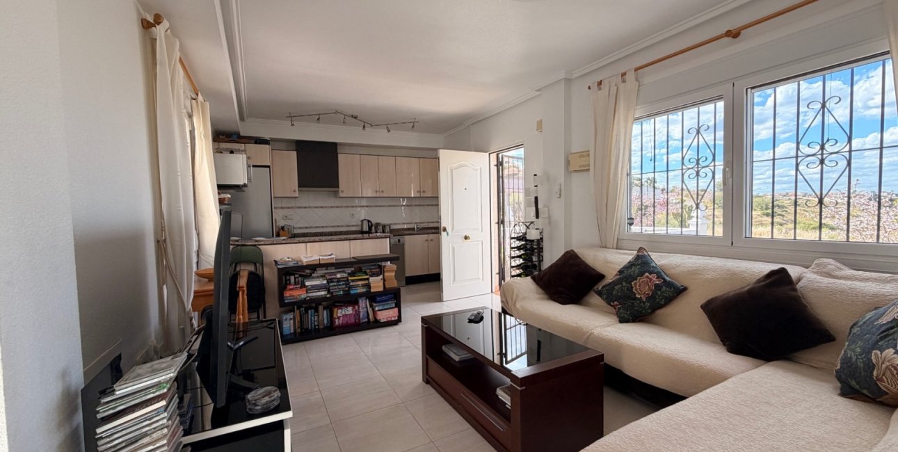 Resale - Townhouse -
Ciudad Quesada - La Marquesa