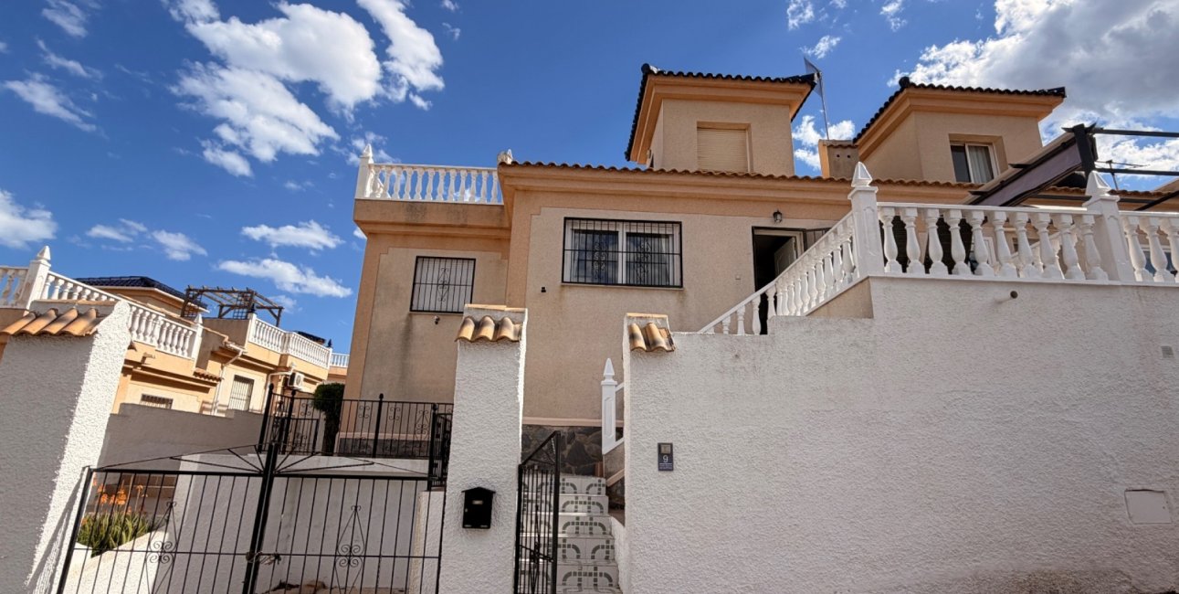 Resale - Townhouse -
Ciudad Quesada - La Marquesa