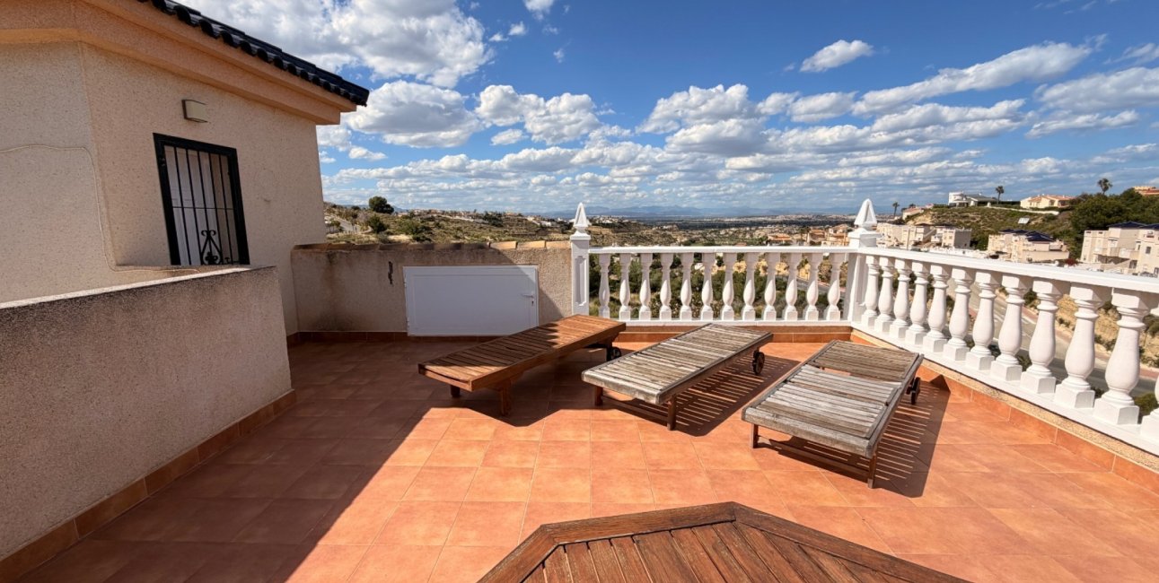 Resale - Townhouse -
Ciudad Quesada - La Marquesa