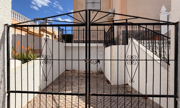 Resale - Townhouse -
Ciudad Quesada - La Marquesa