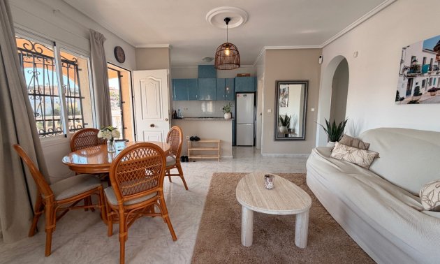 Resale - Villa -
Ciudad Quesada - La Marquesa