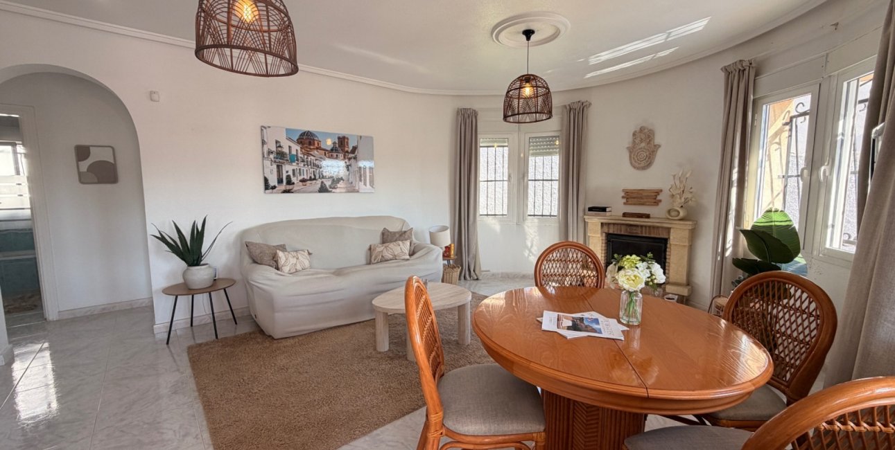 Resale - Villa -
Ciudad Quesada - La Marquesa
