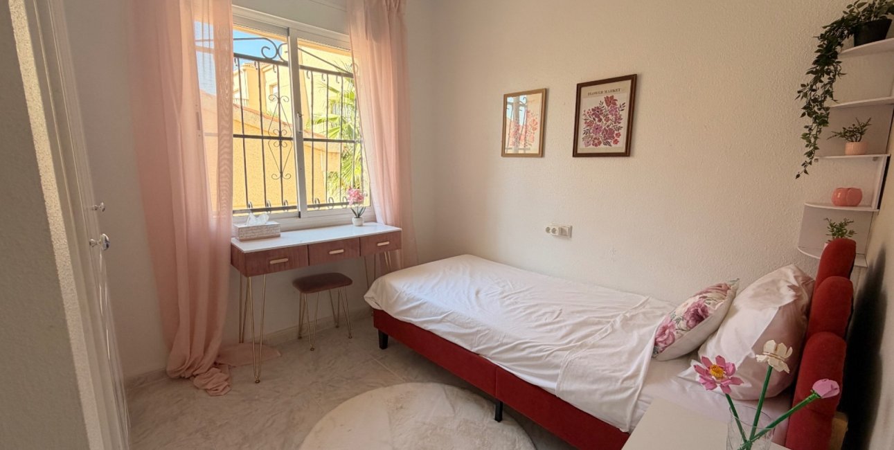 Resale - Villa -
Ciudad Quesada - La Marquesa