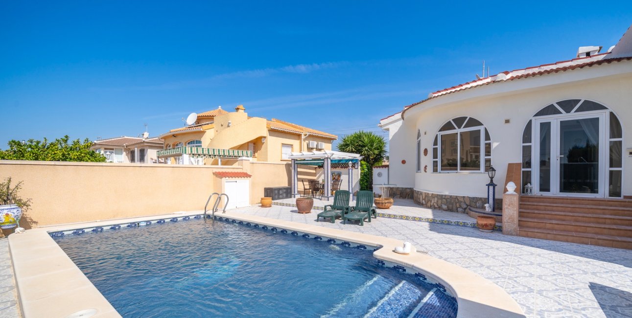 Resale - Villa -
Ciudad Quesada - Ciudad Quesada - Town