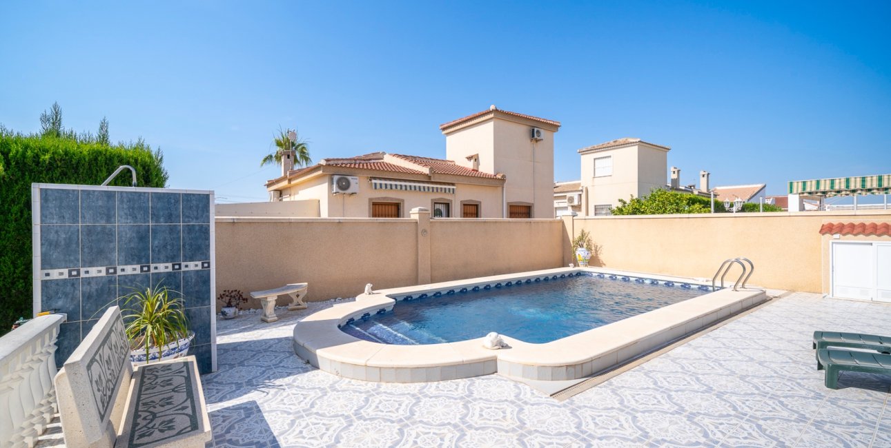 Resale - Villa -
Ciudad Quesada - Ciudad Quesada - Town