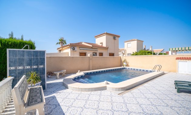 Resale - Villa -
Ciudad Quesada - Ciudad Quesada - Town