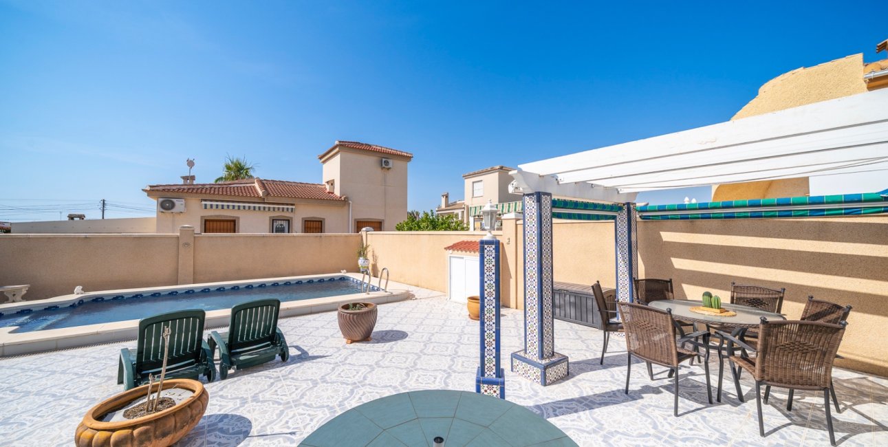Resale - Villa -
Ciudad Quesada - Ciudad Quesada - Town