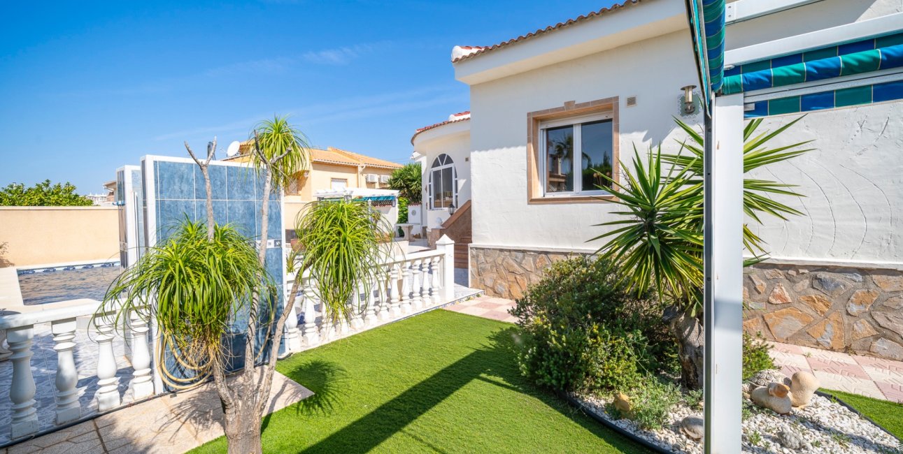 Resale - Villa -
Ciudad Quesada - Ciudad Quesada - Town