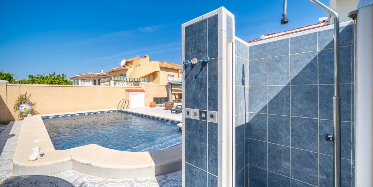 Resale - Villa -
Ciudad Quesada - Ciudad Quesada - Town