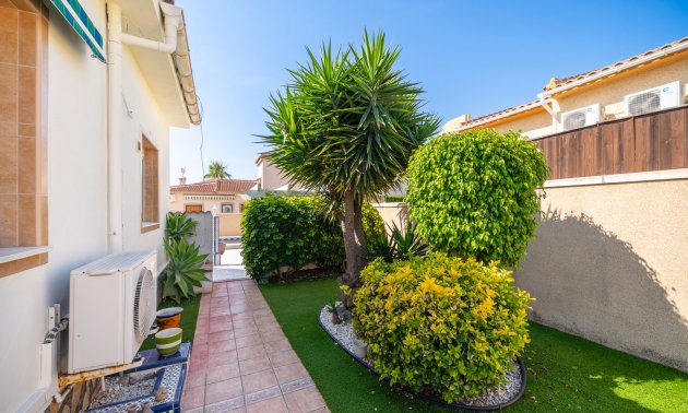 Resale - Villa -
Ciudad Quesada - Ciudad Quesada - Town