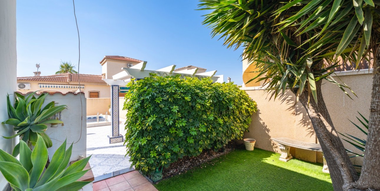 Resale - Villa -
Ciudad Quesada - Ciudad Quesada - Town