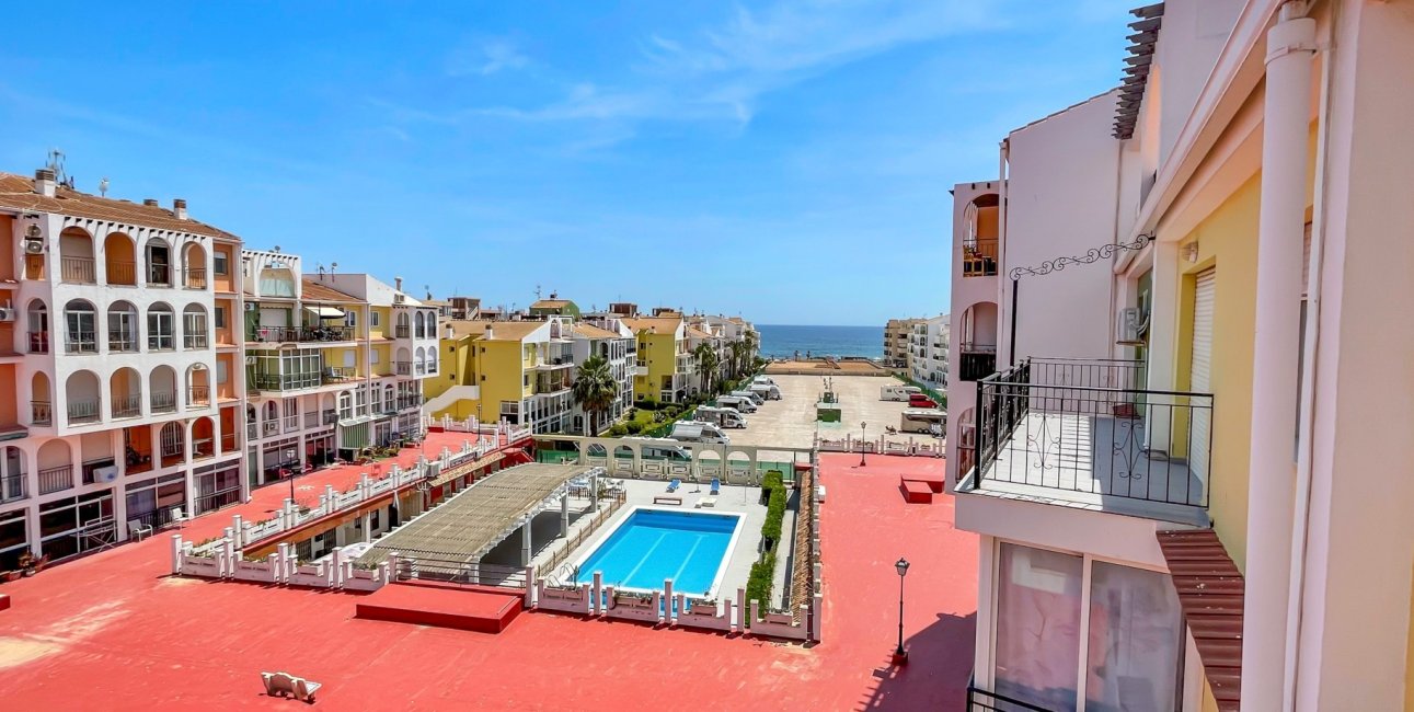 Resale - Apartment / flat -
Torrevieja - Mar Azul