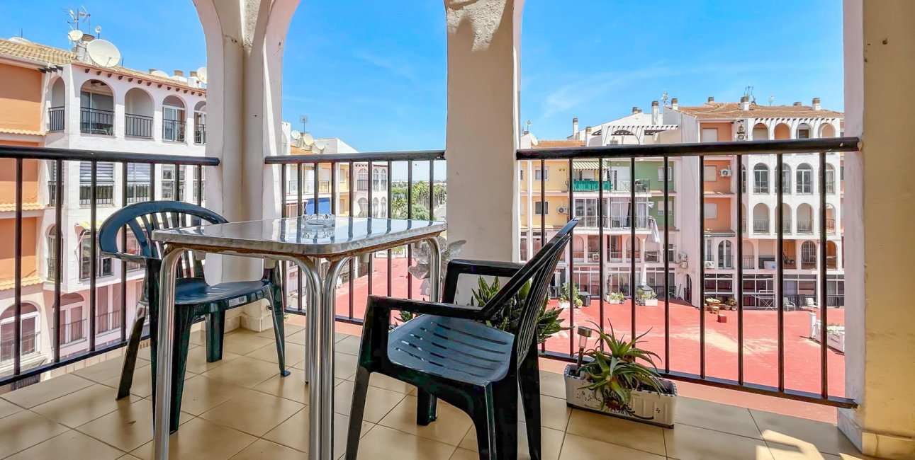 Resale - Apartment / flat -
Torrevieja - Mar Azul