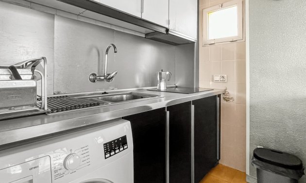 Resale - Apartment / flat -
Torrevieja - Mar Azul
