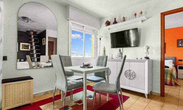 Resale - Apartment / flat -
Torrevieja - Mar Azul
