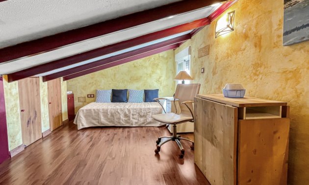 Resale - Apartment / flat -
Torrevieja - Mar Azul