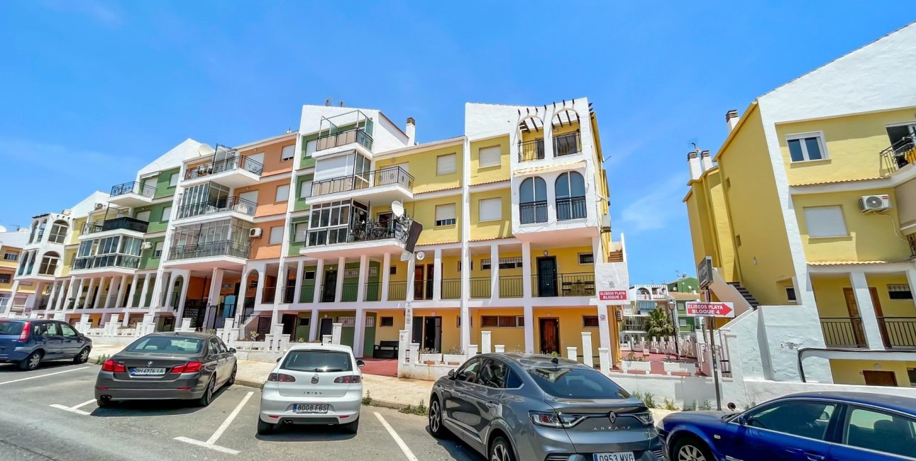 Resale - Apartment / flat -
Torrevieja - Mar Azul