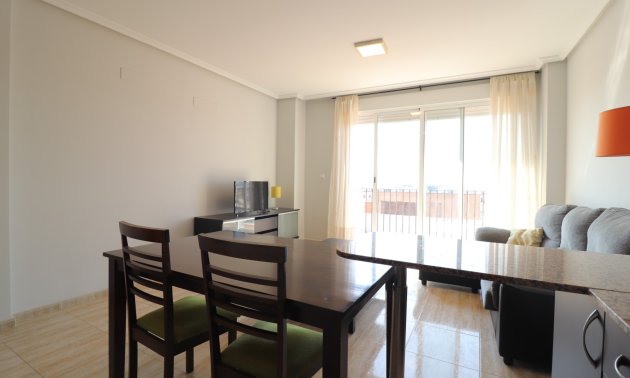 Resale - Apartment / flat -
Almoradi - Almoradi - Town