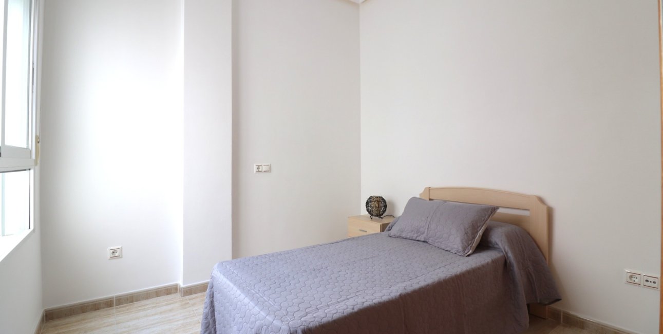 Resale - Apartment / flat -
Almoradi - Almoradi - Town