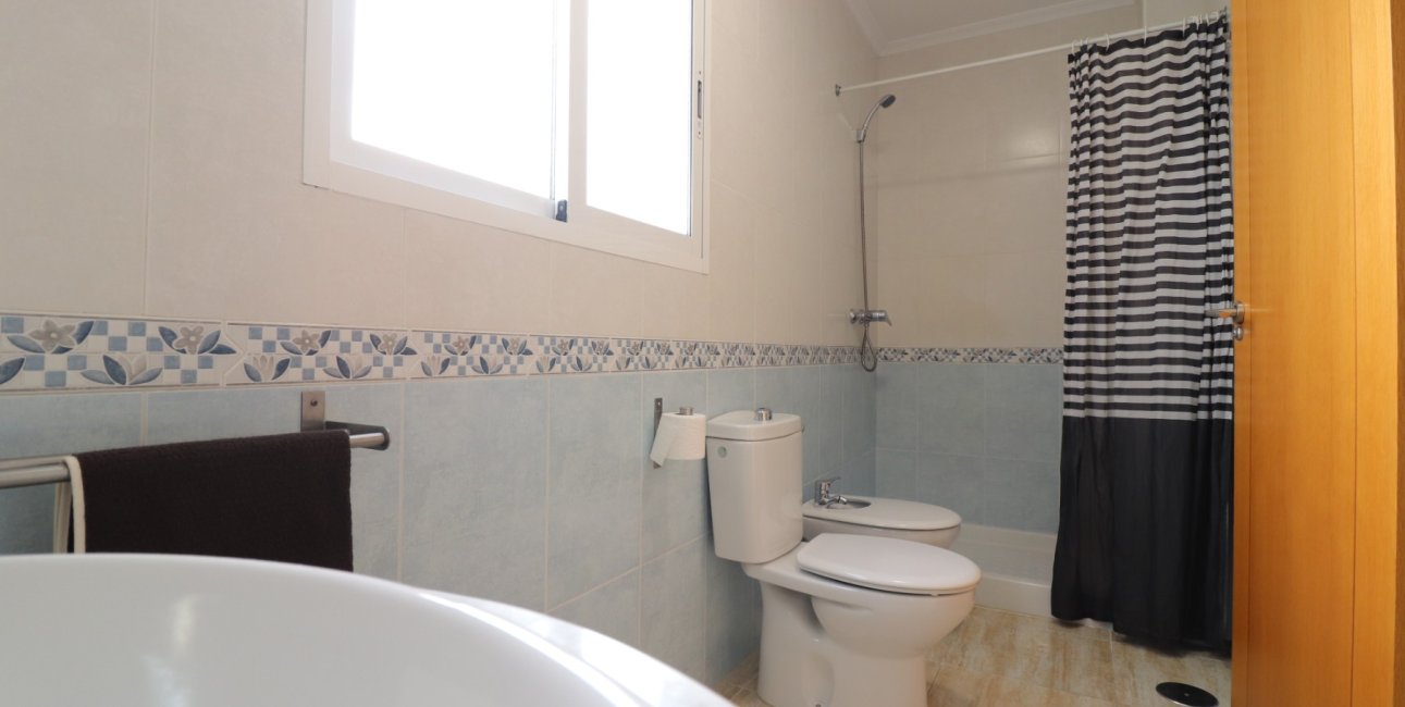 Resale - Apartment / flat -
Almoradi - Almoradi - Town