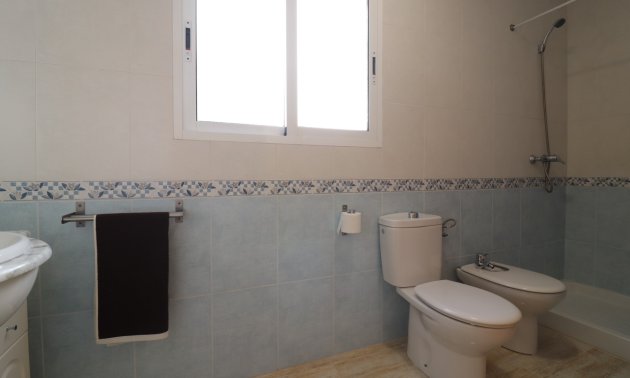 Resale - Apartment / flat -
Almoradi - Almoradi - Town