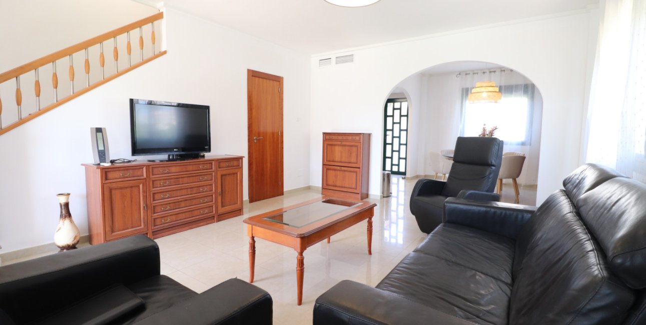 Resale - Townhouse -
Ciudad Quesada - Doña Pepa
