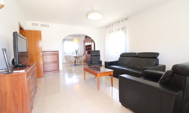 Resale - Townhouse -
Ciudad Quesada - Doña Pepa