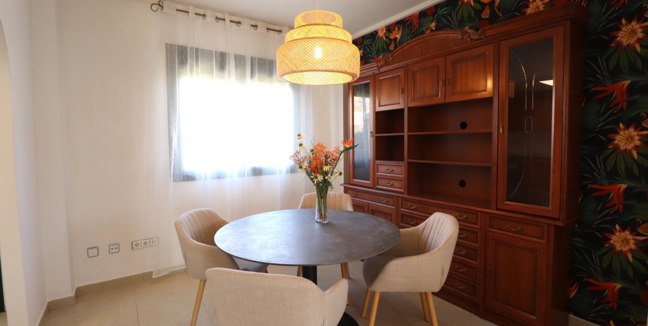 Resale - Townhouse -
Ciudad Quesada - Doña Pepa