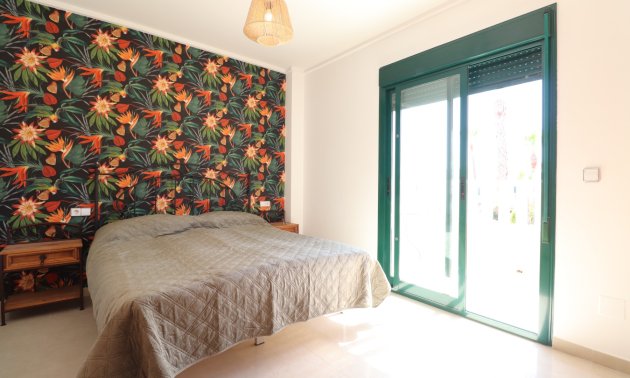Resale - Townhouse -
Ciudad Quesada - Doña Pepa