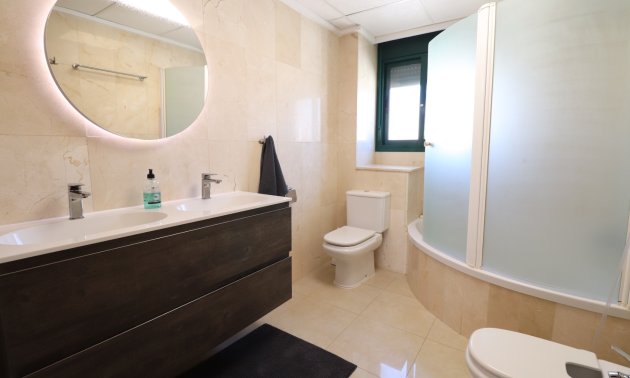 Resale - Townhouse -
Ciudad Quesada - Doña Pepa