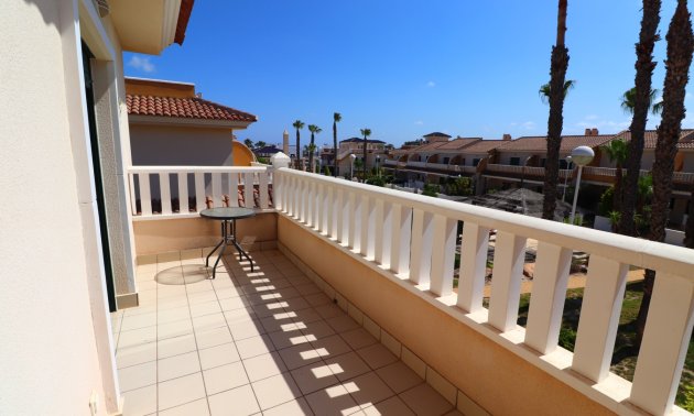 Resale - Townhouse -
Ciudad Quesada - Doña Pepa