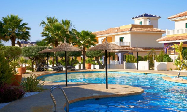 Resale - Townhouse -
Ciudad Quesada - Doña Pepa