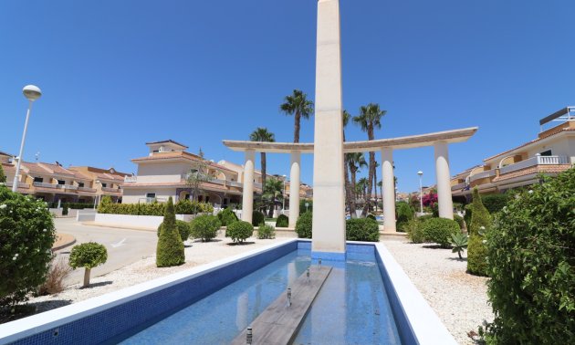 Resale - Townhouse -
Ciudad Quesada - Doña Pepa