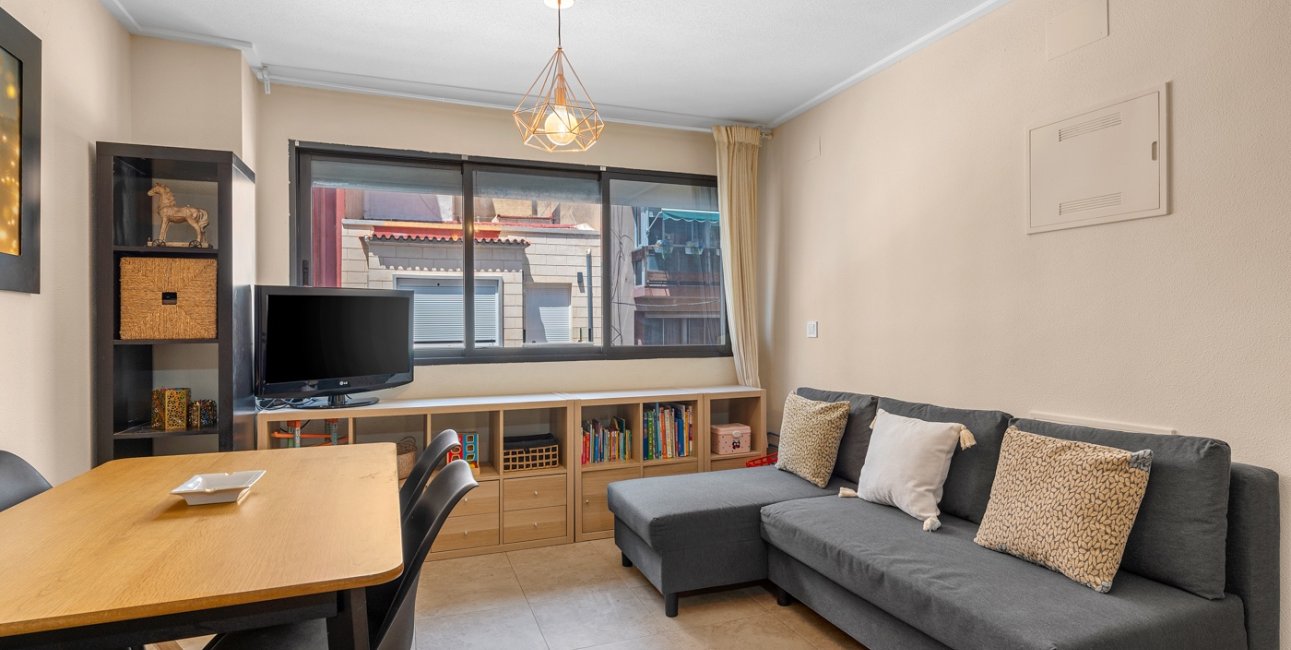 Resale - Apartment / flat -
Alicante - Alicante - City