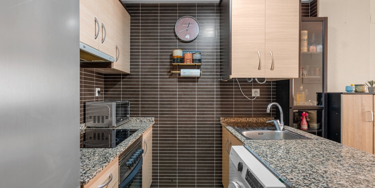 Resale - Apartment / flat -
Alicante - Alicante - City