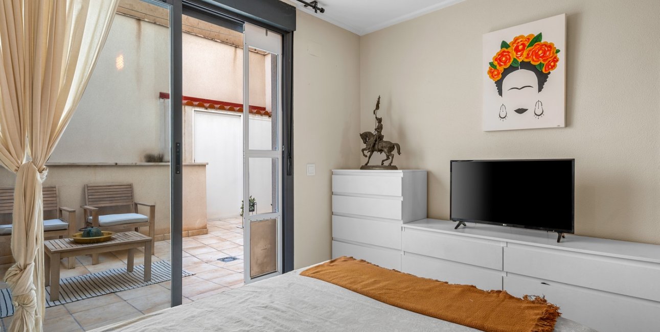 Resale - Apartment / flat -
Alicante - Alicante - City