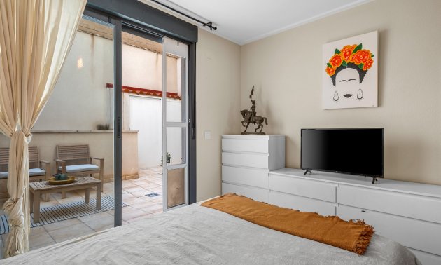 Resale - Apartment / flat -
Alicante - Alicante - City